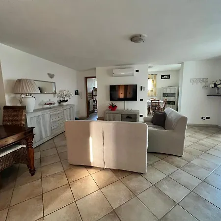 Casa Mirto Feriehus